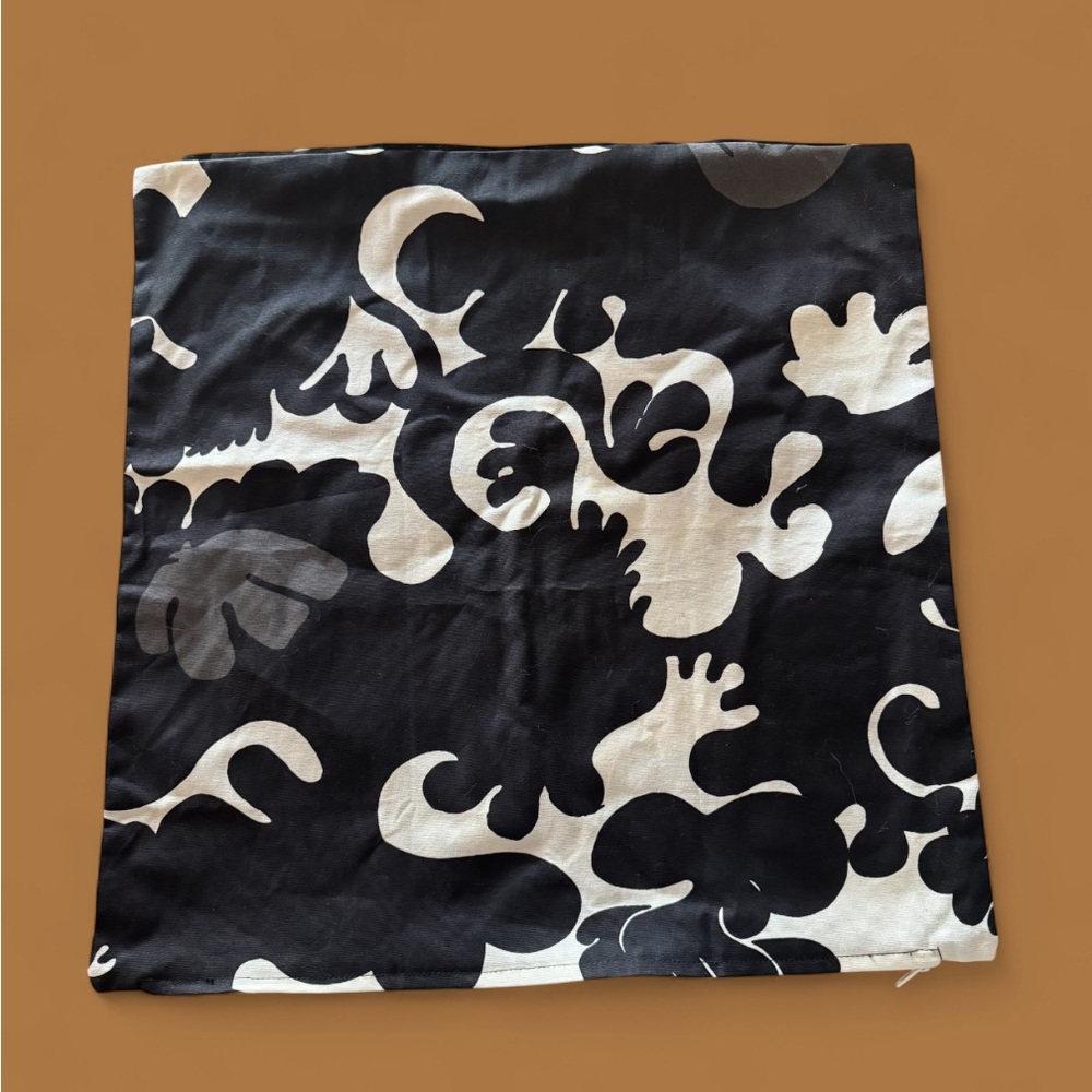IKEA💙💛BLACK & WHITE PATTERNED PILLOW COVERS•100% COTTON•NEW! (2/$20)